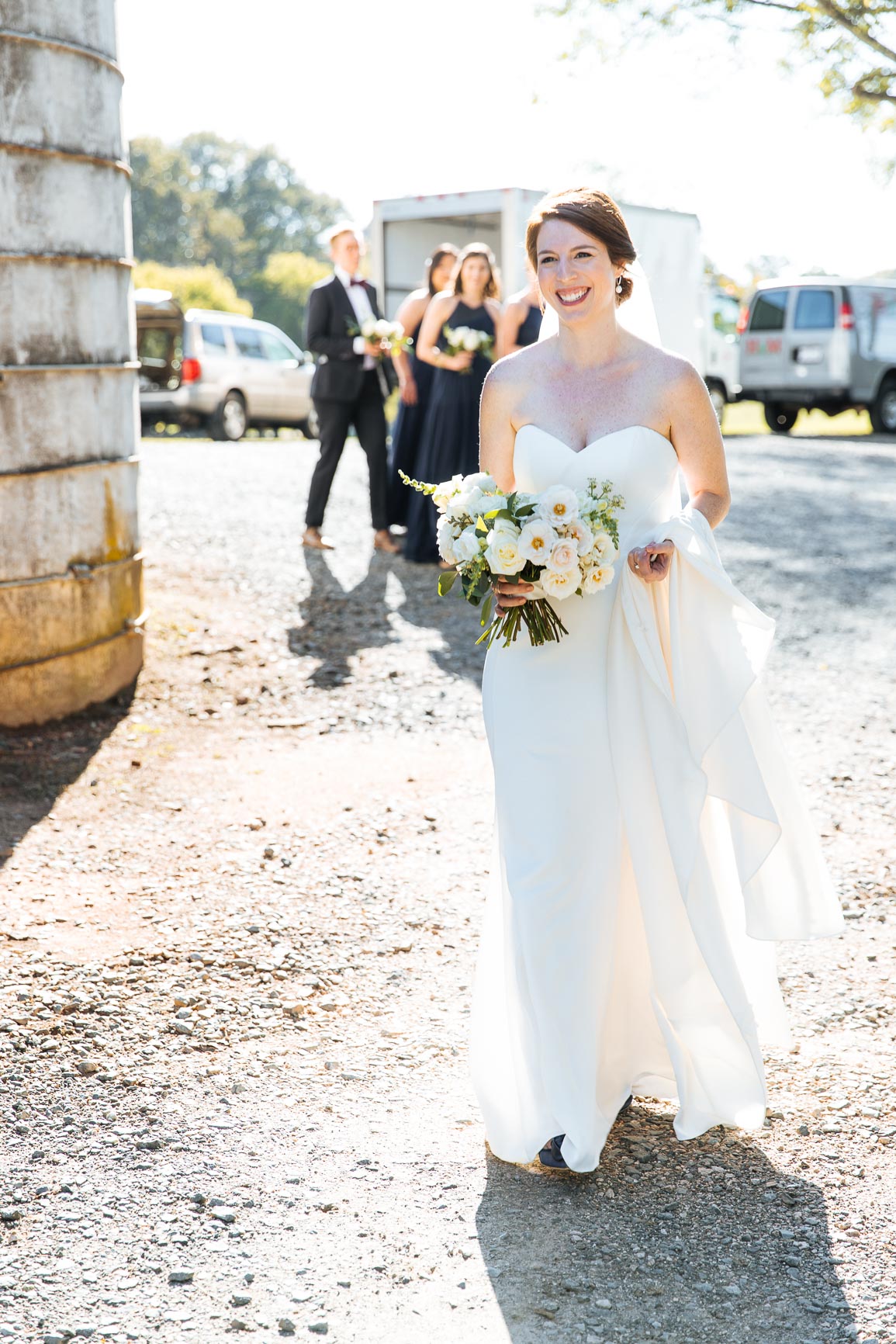 Wedding 1st look at The Dairy Barn in Fort Mill SC by Nhieu Tang photography | nhieutang.com