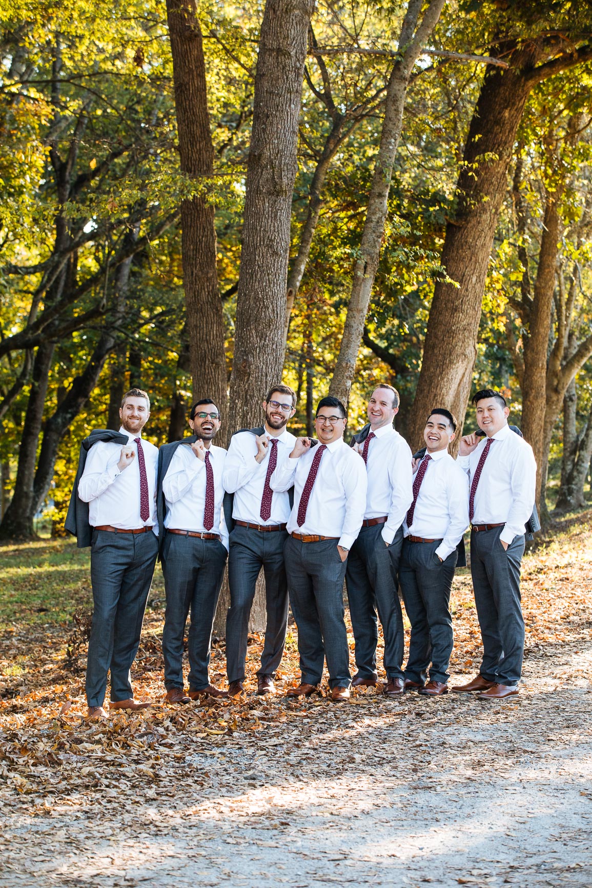 Wedding Party at The Dairy Barn in Fort Mill SC by Nhieu Tang photography | nhieutang.com