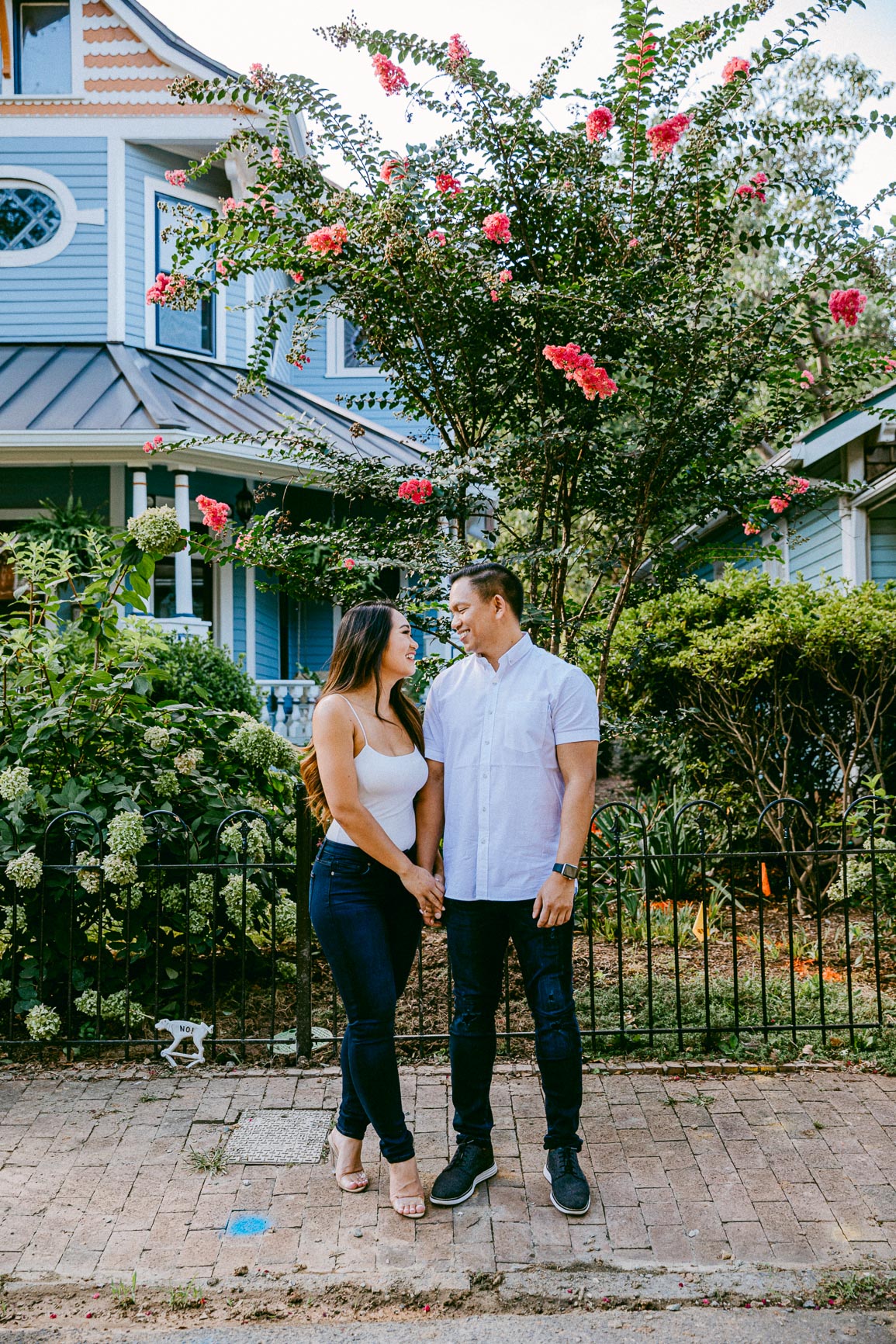 Uptown Charlotte engagement session shot by Nhieu Tang Photography|nhieutang.com