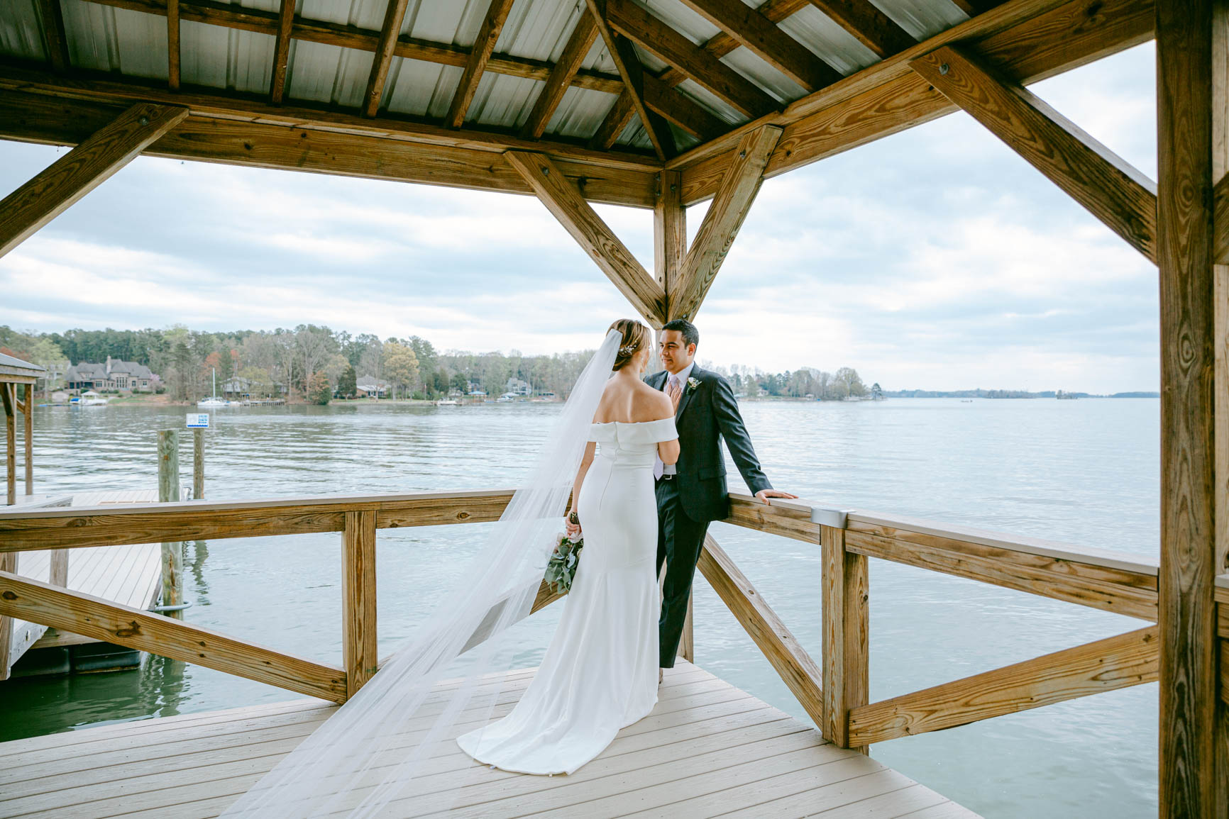 lake dock elopement portraits session shot by Nhieu Tang Photography | nhieutang.com