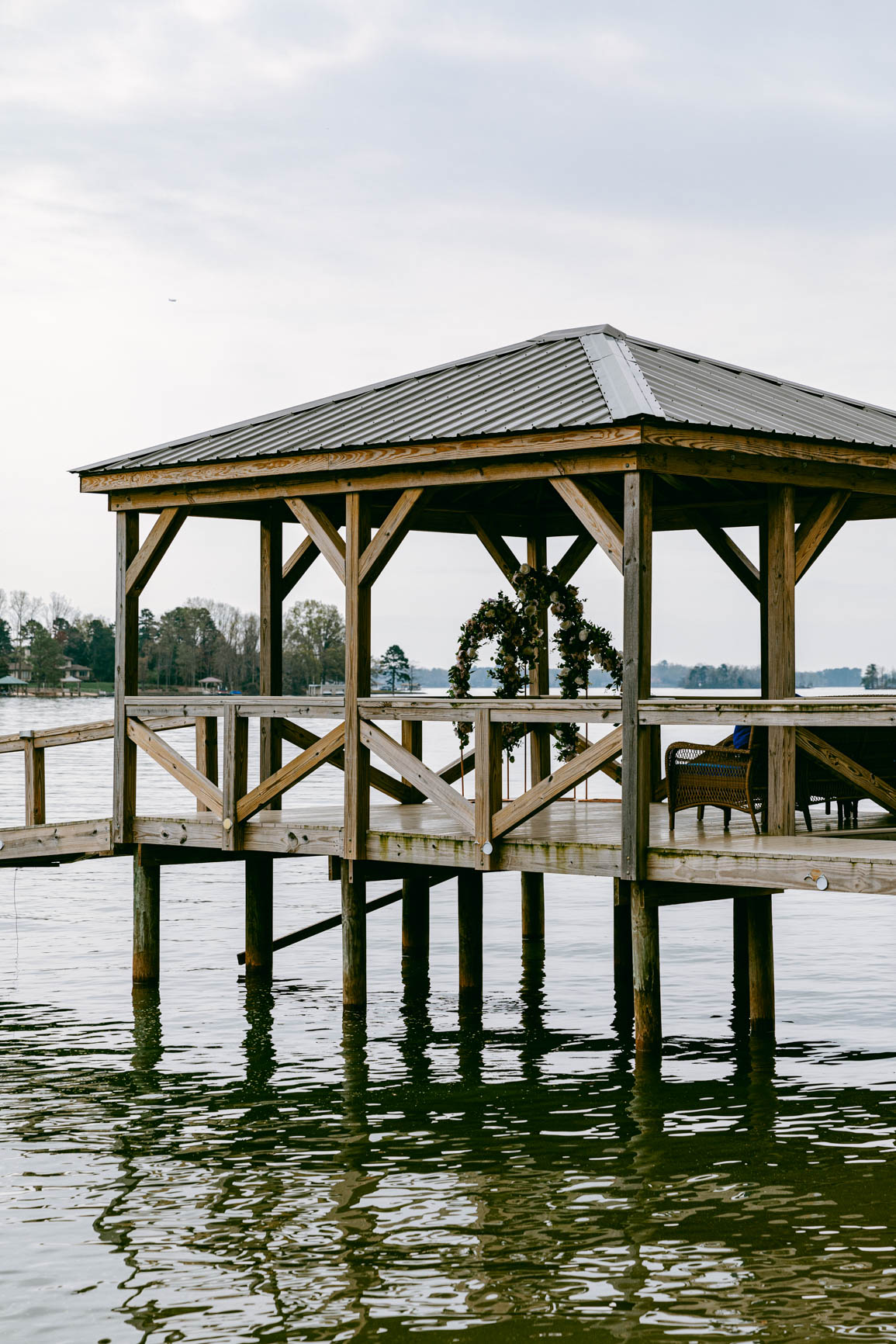 Lake dock elopement site in Mooresville, NC shot by Nhieu Tang Photography | nhieutang.com