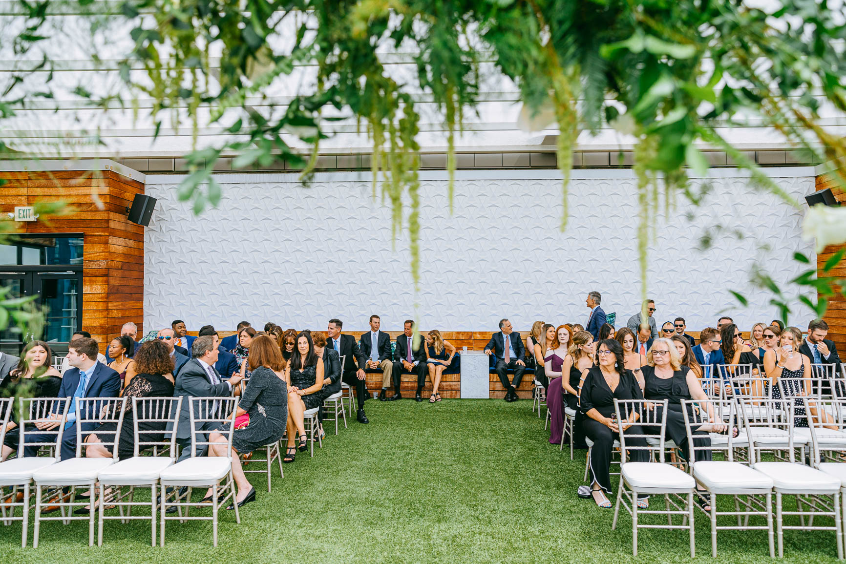 merchant & trade wedding ceremony in uptown Charlotte by Nhieu Tang Photography | nhieutang.com