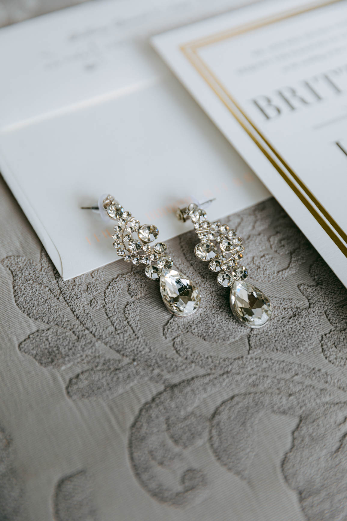 wedding jewelry at Separk Mansion in Gastonia NC shot by Nhieu Tang Photography | nhieutang.com